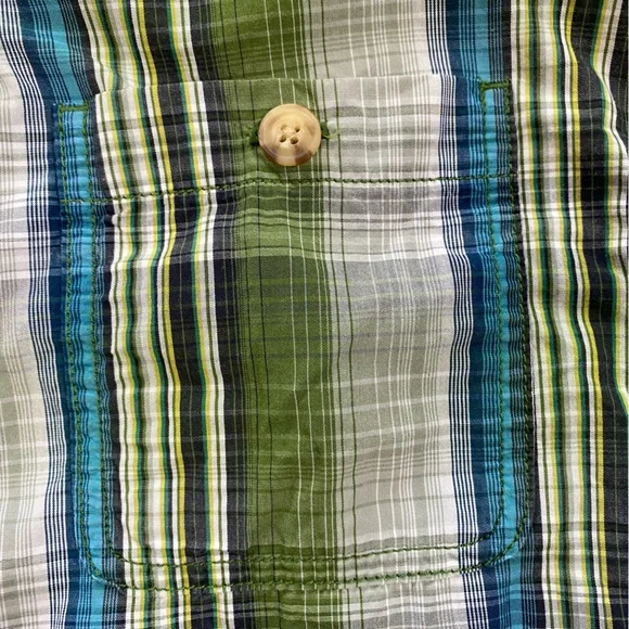 Duluth Trading Co Plaid Short Sleeve Button Down Shirt Size M - Picture 2 of 5